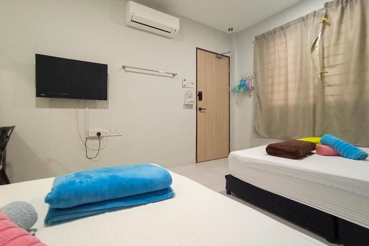 Hom2Rex Kuching Homestay Taman Timberland Exterior photo